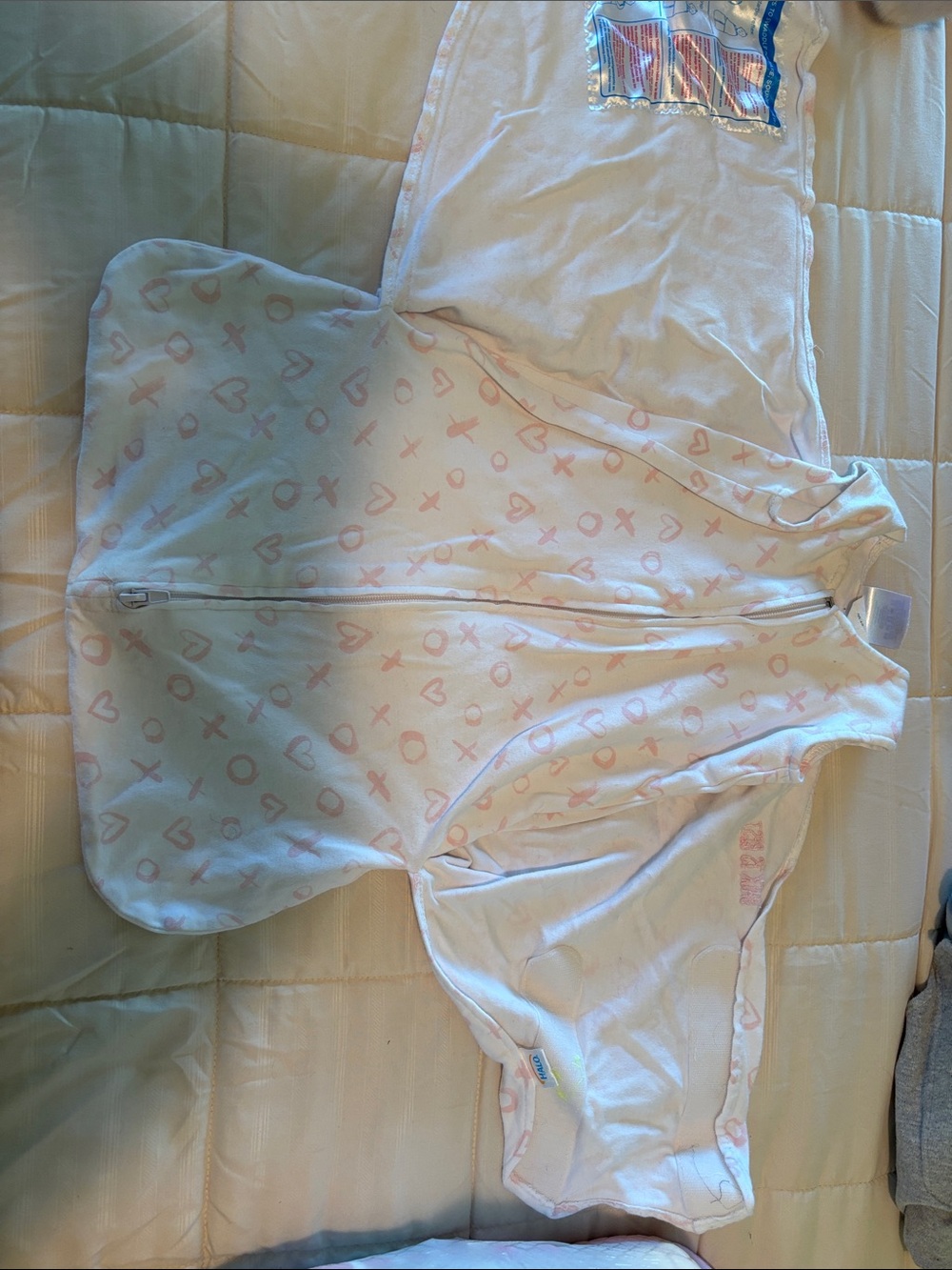 Halo Heart & XO Sleep Sack for Baby - Cozy Zippered Swaddle - Picture 4 of 4